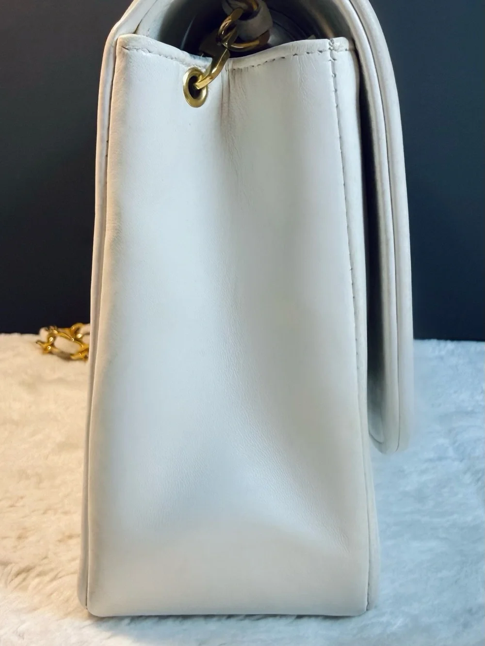 Chanel Vintage White Quilted Jumbo Diana Bag